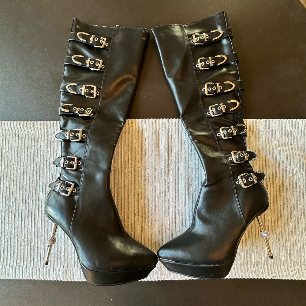 Dolls Kill Black Buckle-Accent Knee High Stiletto Boots with Skull - Women